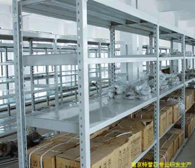 銷售延安定做貨架,歡迎垂詢生產(chǎn)巴中公路隔離網(wǎng)