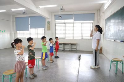 中堂“暑假校內(nèi)托管服務(wù)”正式開班，解決“看護(hù)難”問(wèn)題