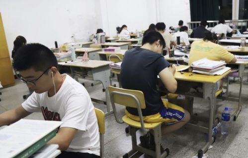研究生到底多燒錢？普通家庭的學(xué)生看完花銷后，多半想放棄了